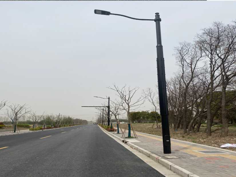泸定县上海综合杆 太阳能路灯工程